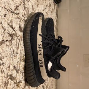 yeezy 350 oroe